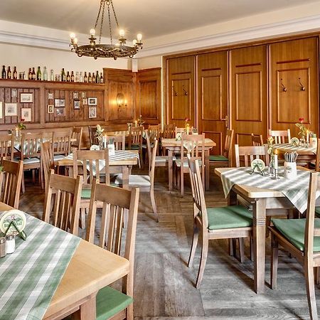 Altstadt- Und Businesshotel Pfaubraeu - Brauereigasthof - Fruehstuecksbuffet - Kostenfreie Radgarage - Hunde Willkommen Trostberg an der Alz Exterior foto