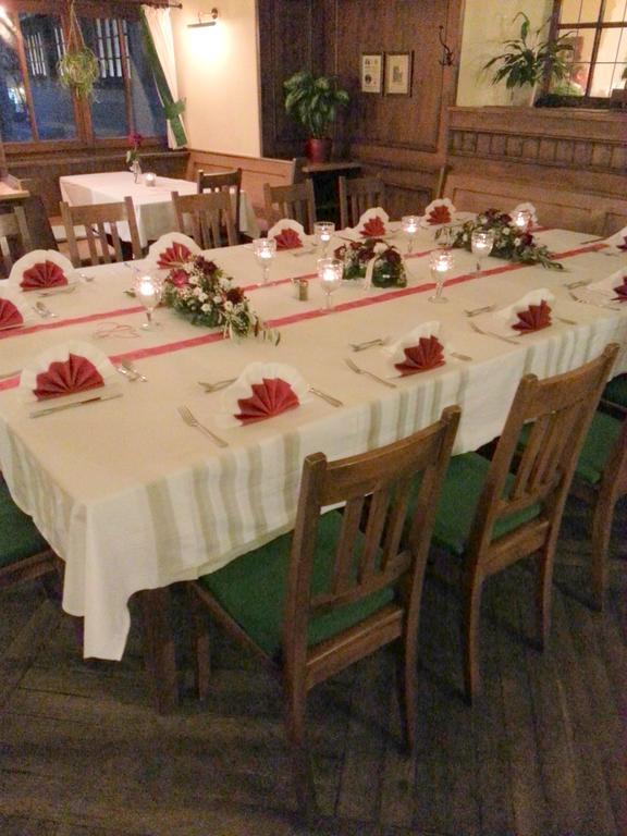 Altstadt- Und Businesshotel Pfaubraeu - Brauereigasthof - Fruehstuecksbuffet - Kostenfreie Radgarage - Hunde Willkommen Trostberg an der Alz Exterior foto
