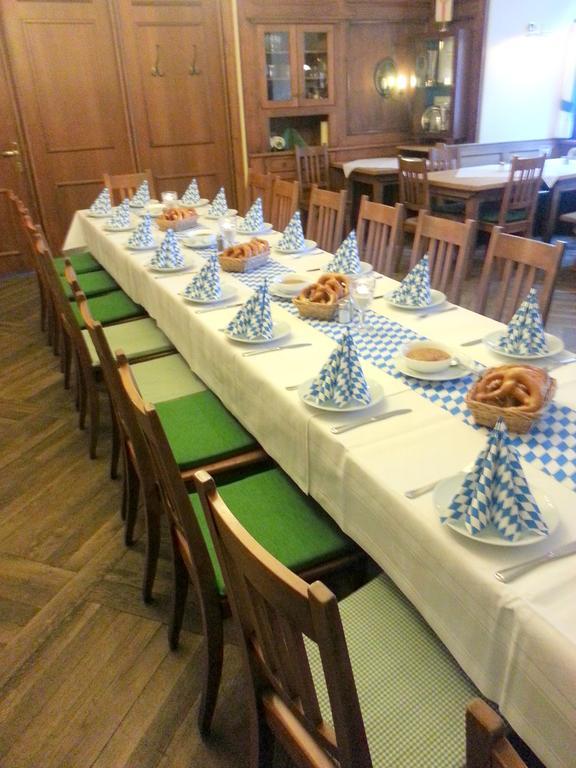 Altstadt- Und Businesshotel Pfaubraeu - Brauereigasthof - Fruehstuecksbuffet - Kostenfreie Radgarage - Hunde Willkommen Trostberg an der Alz Exterior foto