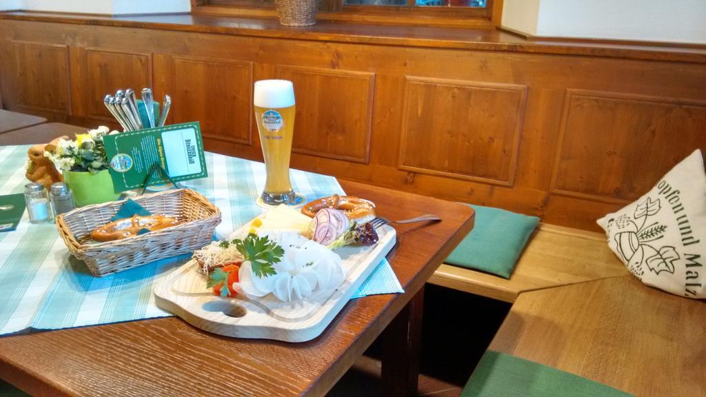 Altstadt- Und Businesshotel Pfaubraeu - Brauereigasthof - Fruehstuecksbuffet - Kostenfreie Radgarage - Hunde Willkommen Trostberg an der Alz Exterior foto