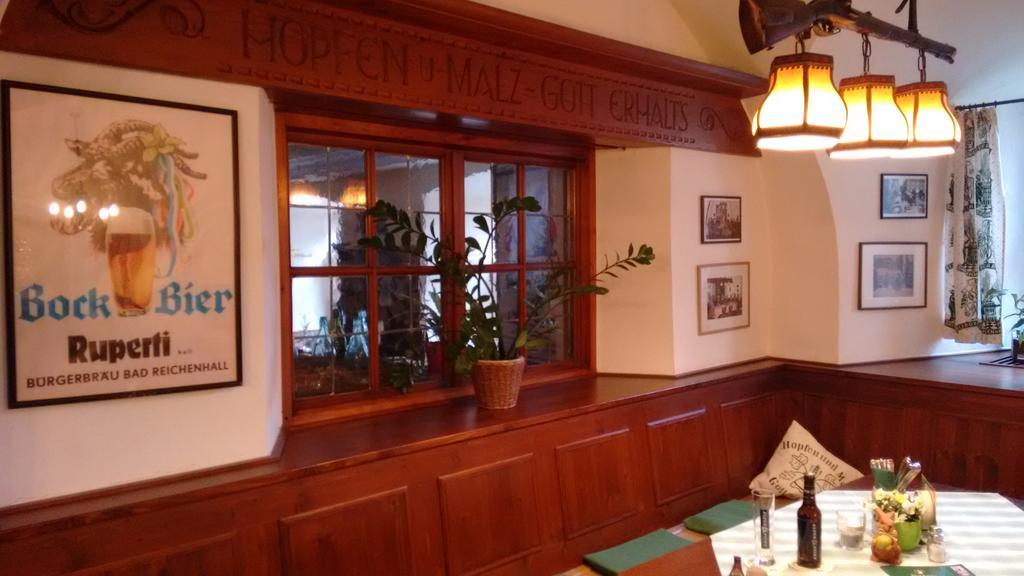 Altstadt- Und Businesshotel Pfaubraeu - Brauereigasthof - Fruehstuecksbuffet - Kostenfreie Radgarage - Hunde Willkommen Trostberg an der Alz Exterior foto